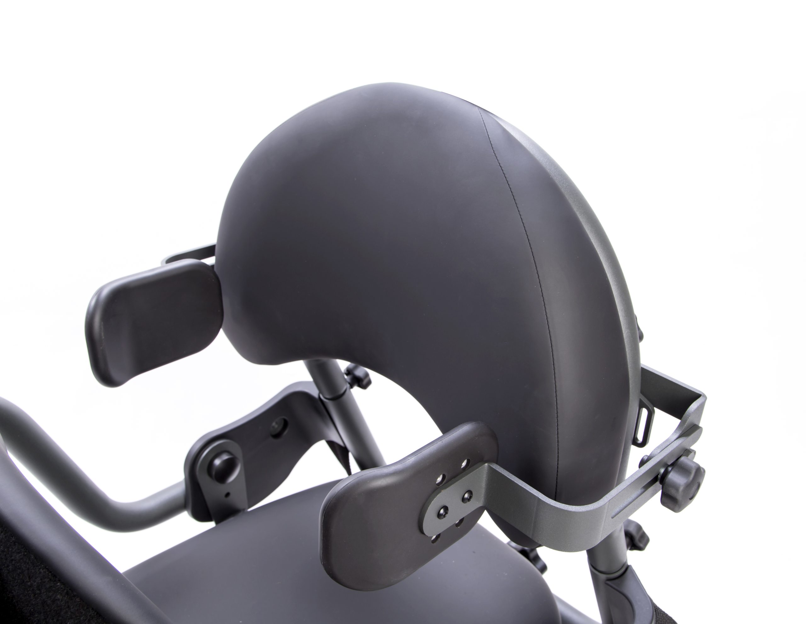 Lateral Supports with Curved Pads - Large